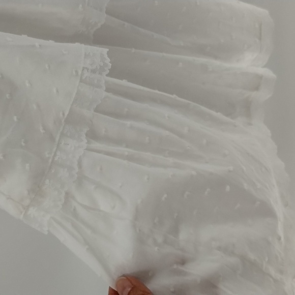 Forever 21 white dress XS swiss dot lace tiered two button back closure ruffles - Picture 7 of 11